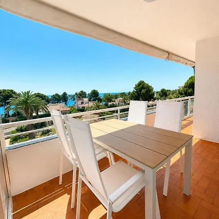 Lägenhet Spacious Beachfront With Ocean Views